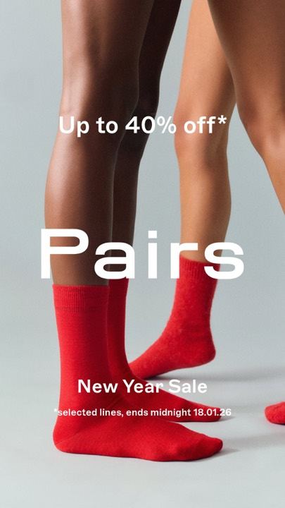 Ad 250: Red socks, “Up to 40% off”